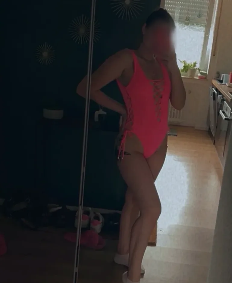 Lucia, 26