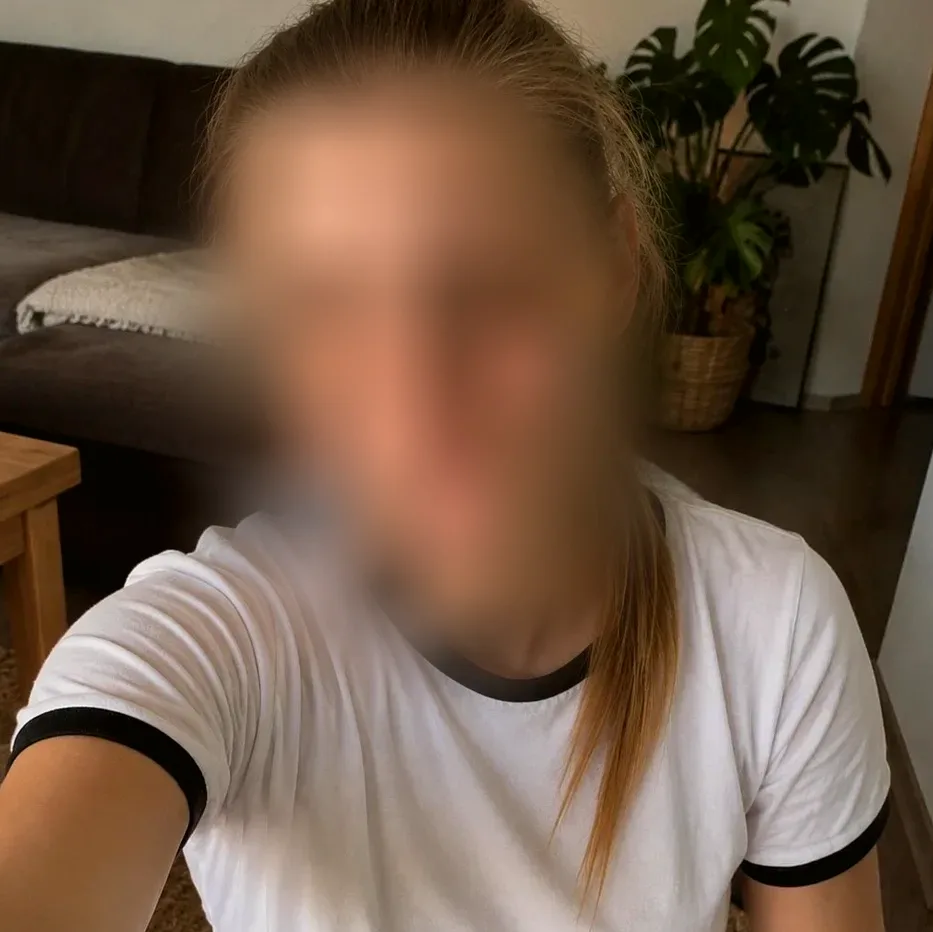 Paula, 21