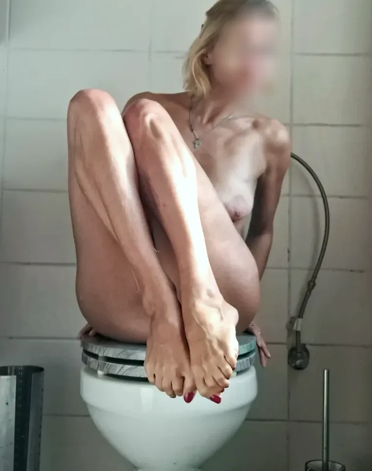 Simone, 39
